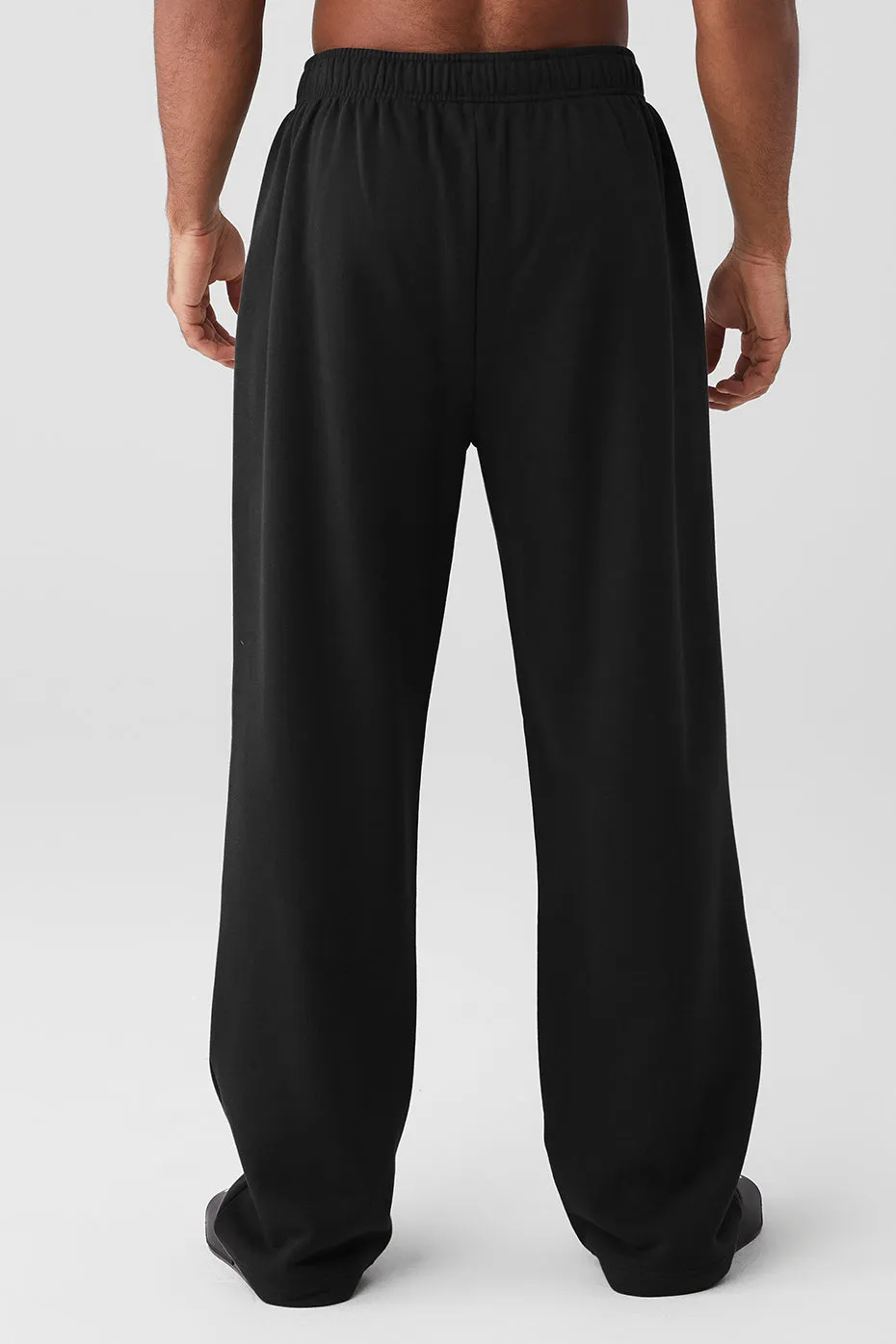 Accolade Straight Leg Sweatpant - Black