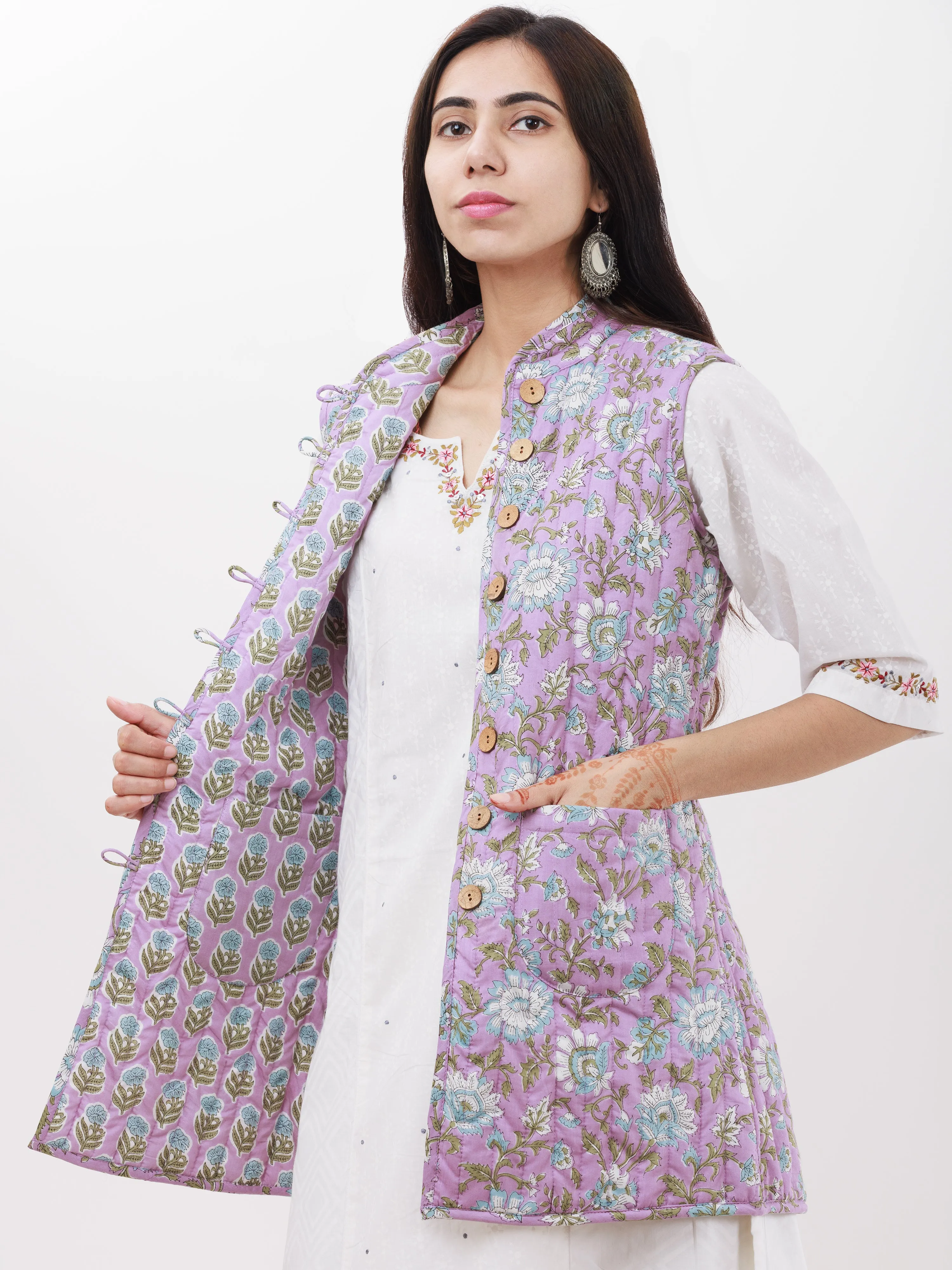 Shishir Esha Quilted Reversible Sleeveless Jacket